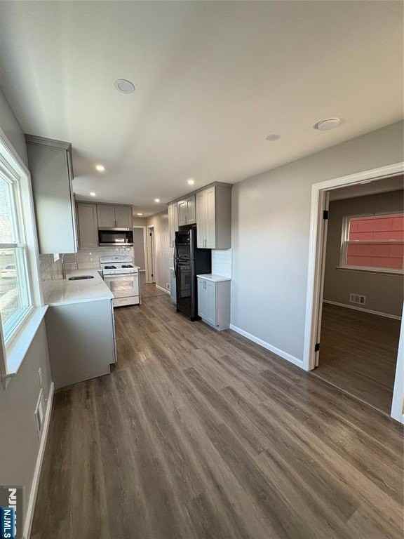 600 Bergen St #2 - Photo 4 of 10