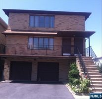 featured image of 225 6th St #2