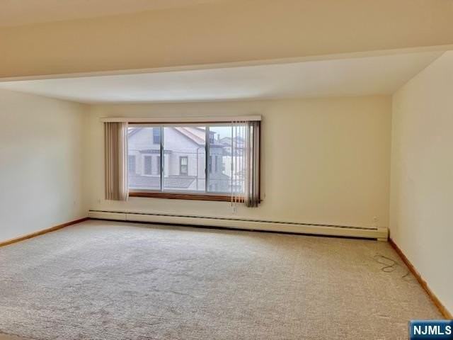 225 6th St #2 - Photo 5 of 14