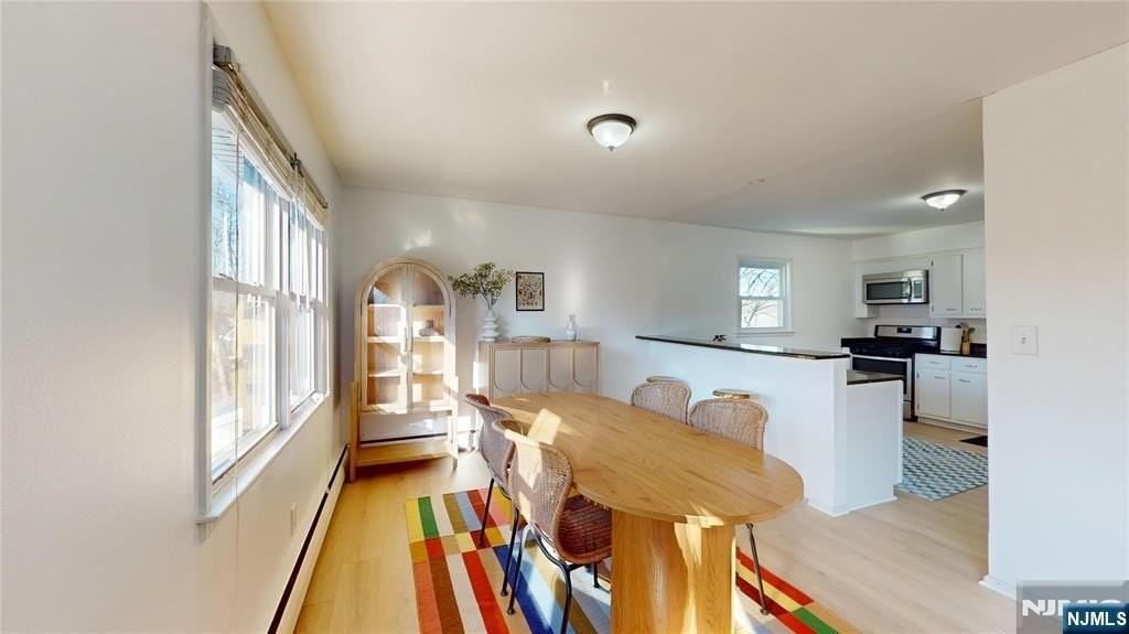 121 3rd St - Photo 5 of 14