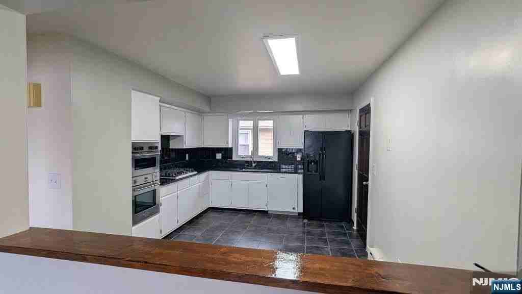 95 Stefanic Ave - Photo 7 of 13