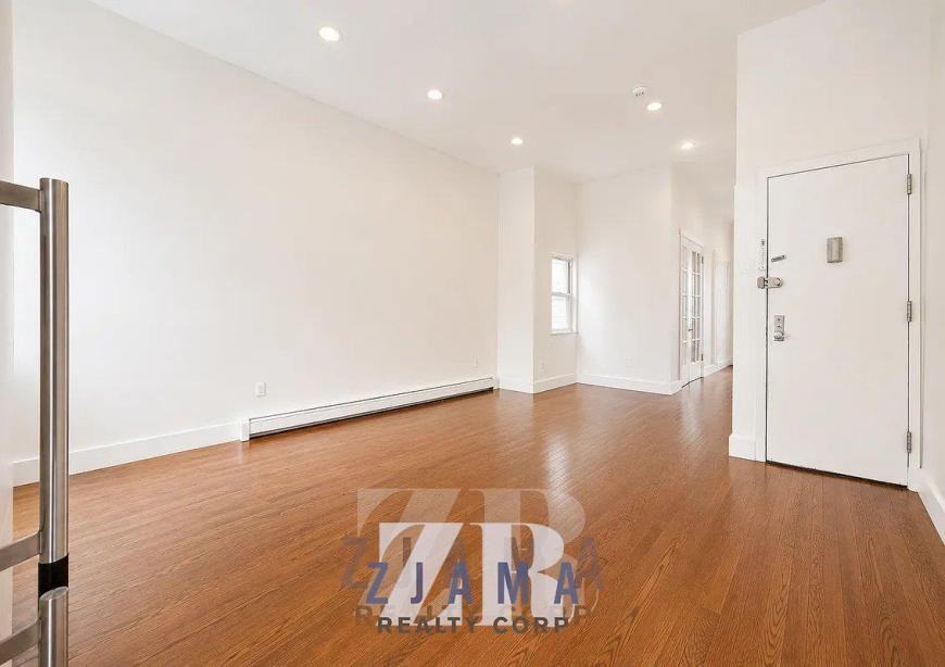 1424 Flatbush Ave - Photo 2 of 9