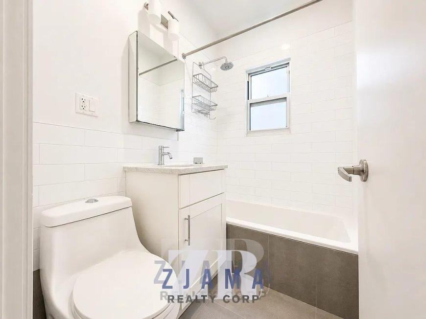 1424 Flatbush Ave - Photo 6 of 9