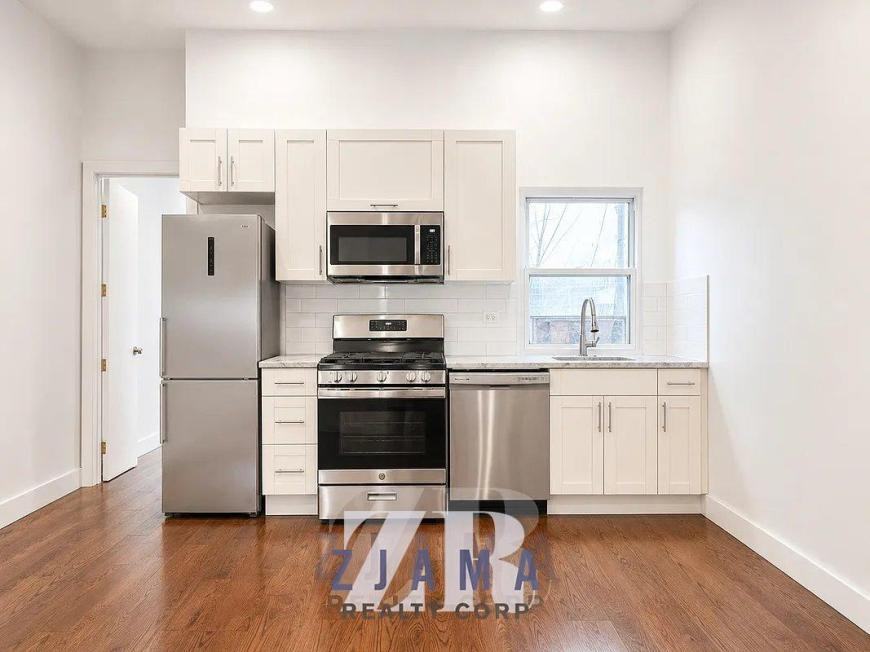 1424 Flatbush Ave - Photo 7 of 9