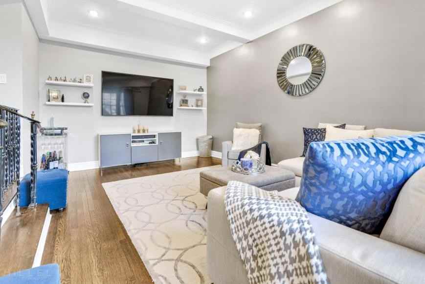 20 Continental Ave - Photo 3 of 10