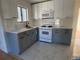 featured image of 1923 E Main St #B