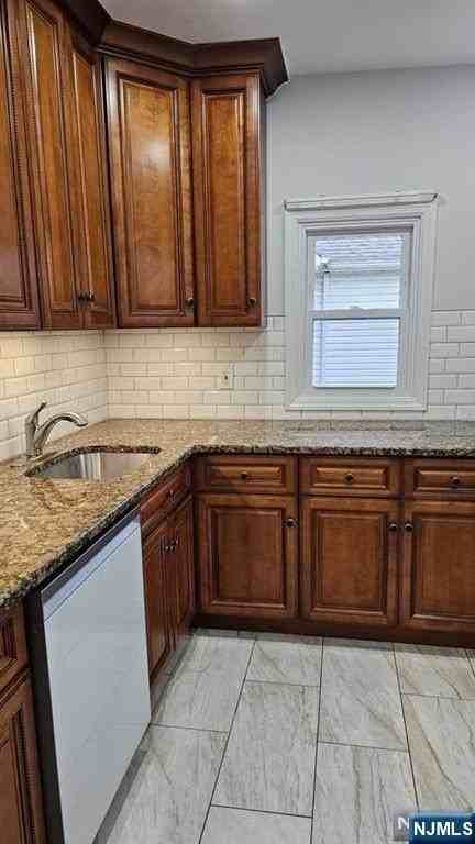 215 Elm Ave #2 - Photo 6 of 15
