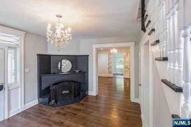 92 Highwood Ave - Photo 3 of 46