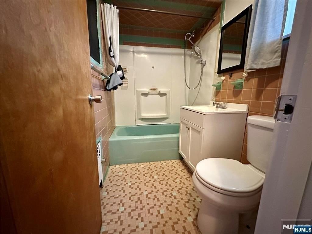 530 Valley Brook Ave #2FL - Photo 6 of 7