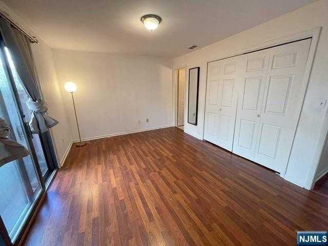 224B Washington Ave #B - Photo 4 of 13
