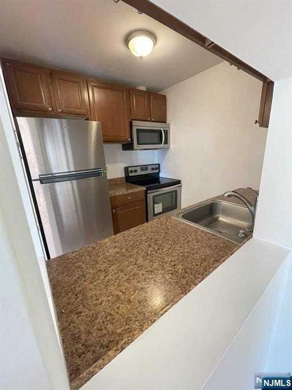 224B Washington Ave #B - Photo 6 of 13