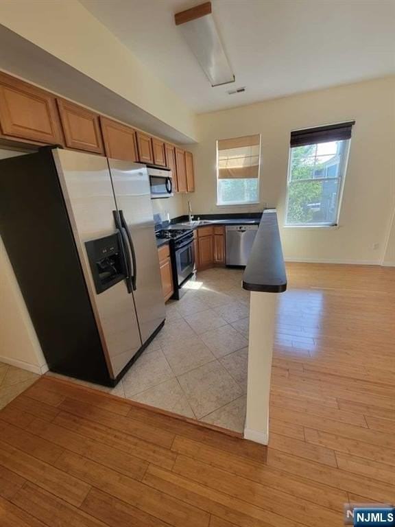 199 Van Winkle St #2 - Photo 7 of 22