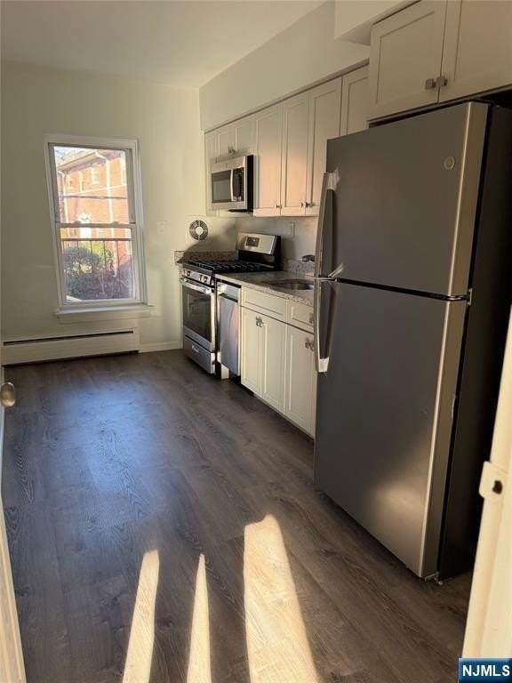 270 Oak St #B2 - Photo 2 of 5