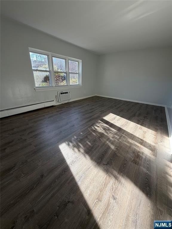270 Oak St #B2 - Photo 3 of 5