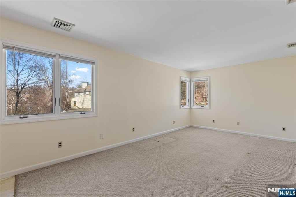 146 Main St #3 - Photo 3 of 14