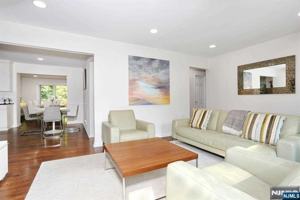 featured image of 11 Evans Rd