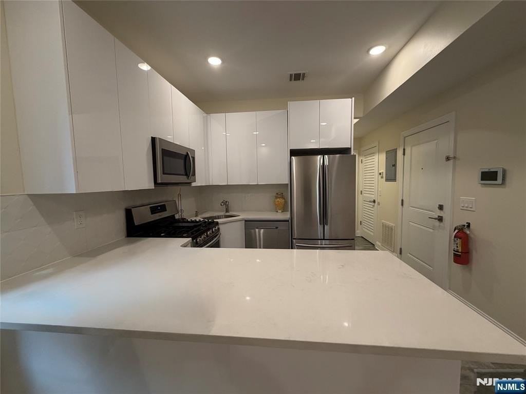 84 Van Wagenen Ave #1L - Photo 5 of 13
