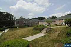 5 Heights Rd #O2 - Photo 1 of 1