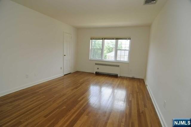 5 Heights Rd #O2 - Photo 3 of 7
