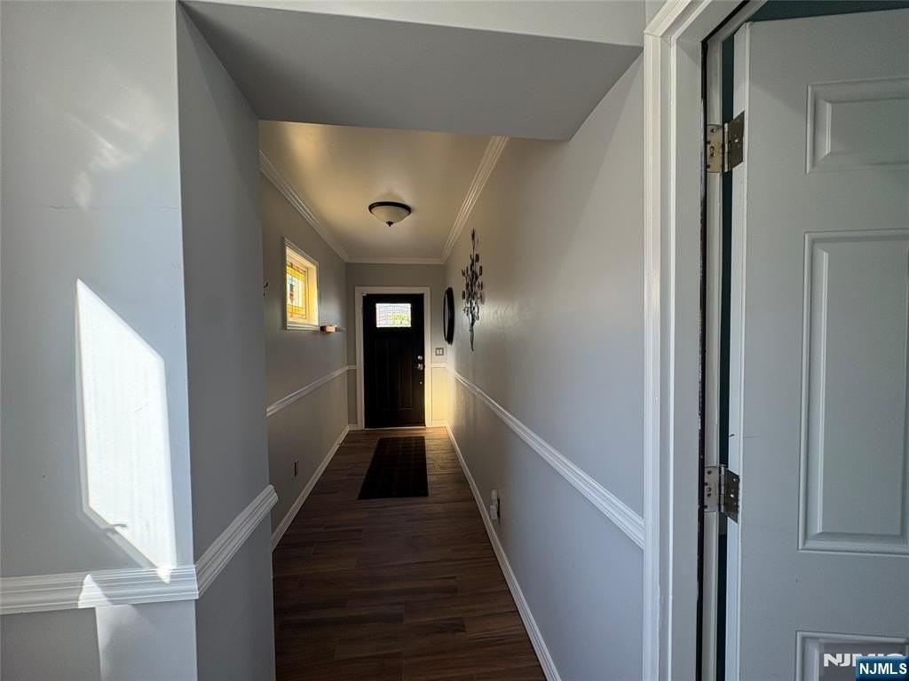 282 Harding Ave #1stFL - Photo 4 of 21