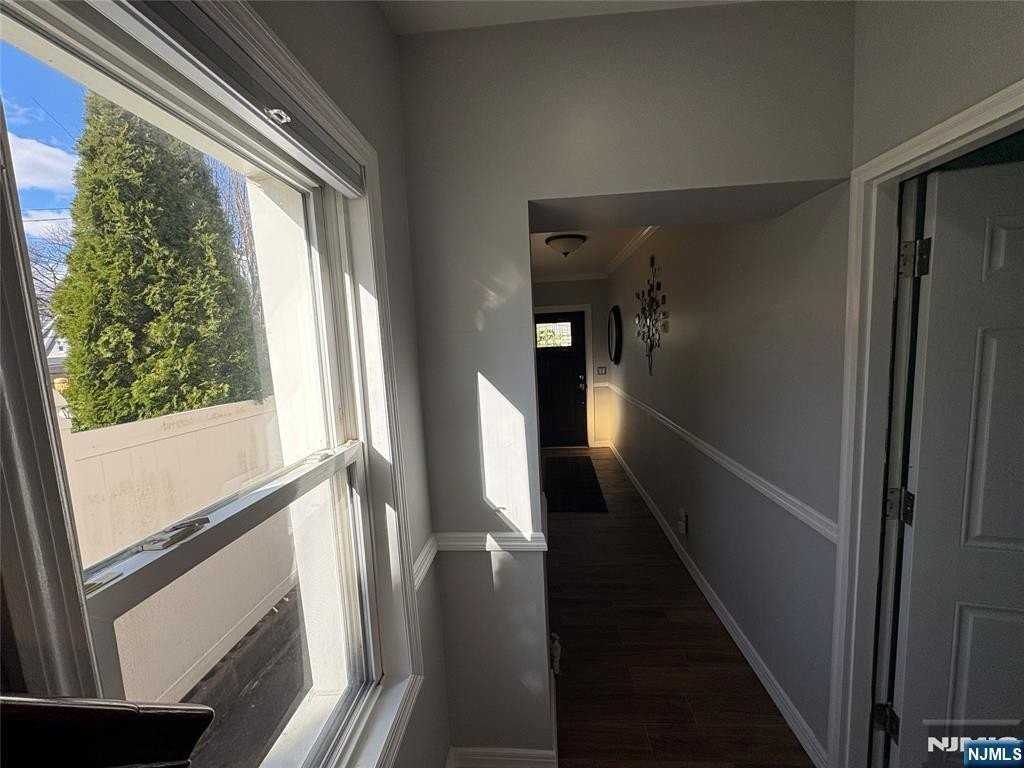 282 Harding Ave #1stFL - Photo 5 of 21