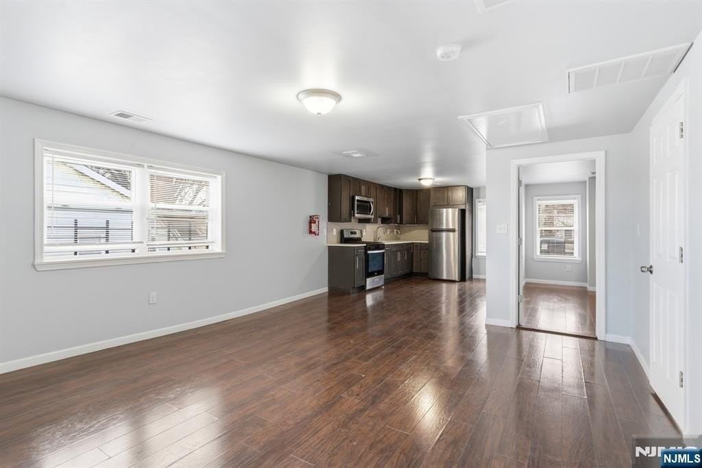 59 Farley Ave #3 - Photo 3 of 17
