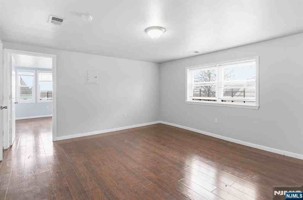 59 Farley Ave #3 - Photo 6 of 17