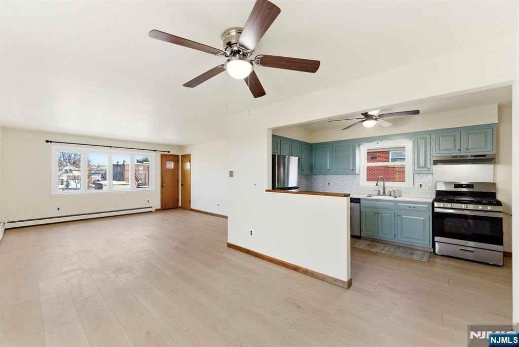 370 Henry St #2 - Photo 7 of 23
