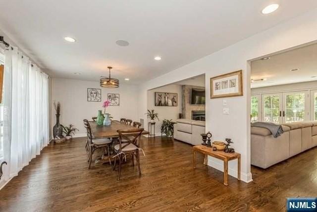 24 Jefferson Ave - Photo 4 of 25
