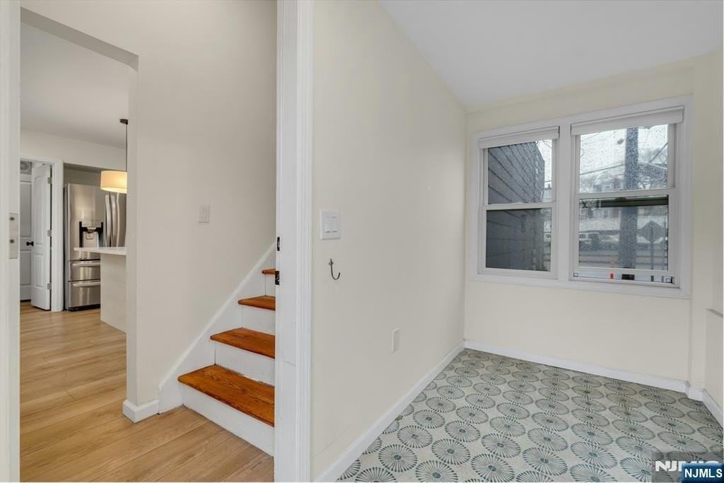 316 Palisade Ave #A - Photo 5 of 18
