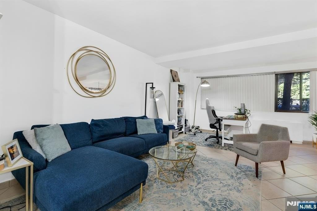 1375 River Rd #LG - Photo 3 of 18