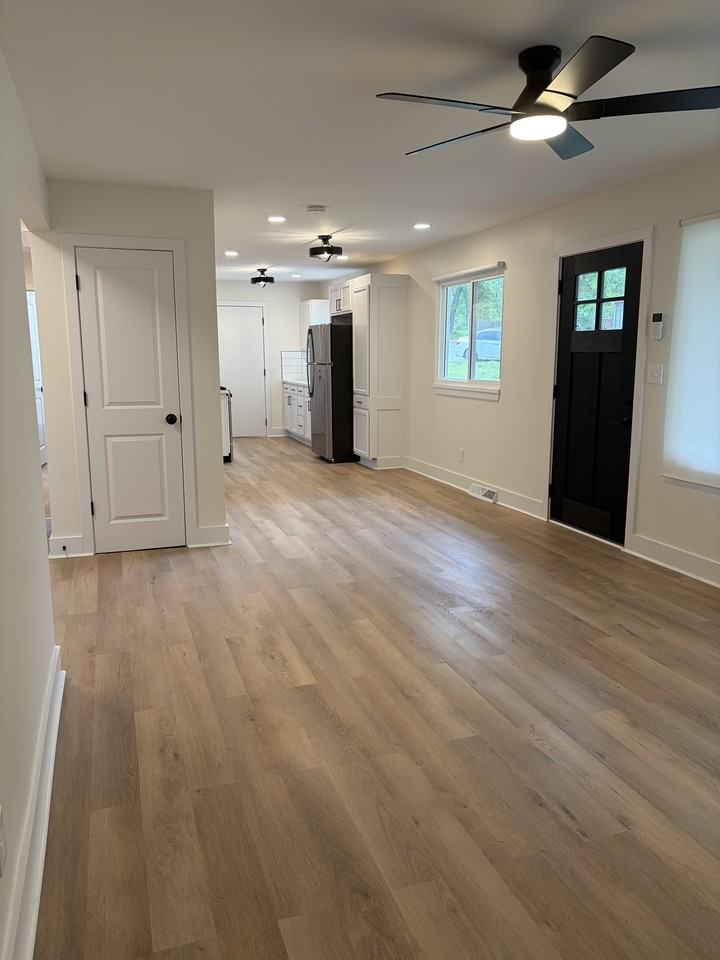 312 N 80th Ter #1 - Photo 5 of 33