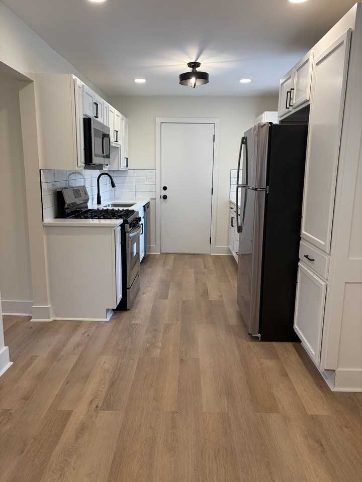 312 N 80th Ter #1 - Photo 7 of 33