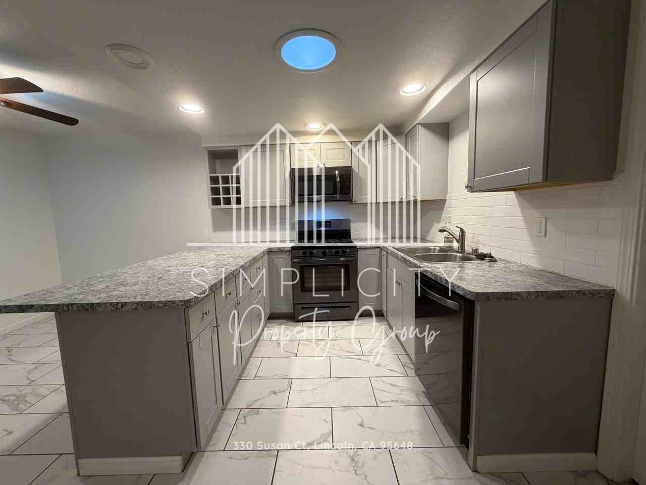 330 Susan Ct #1 - Photo 7 of 26
