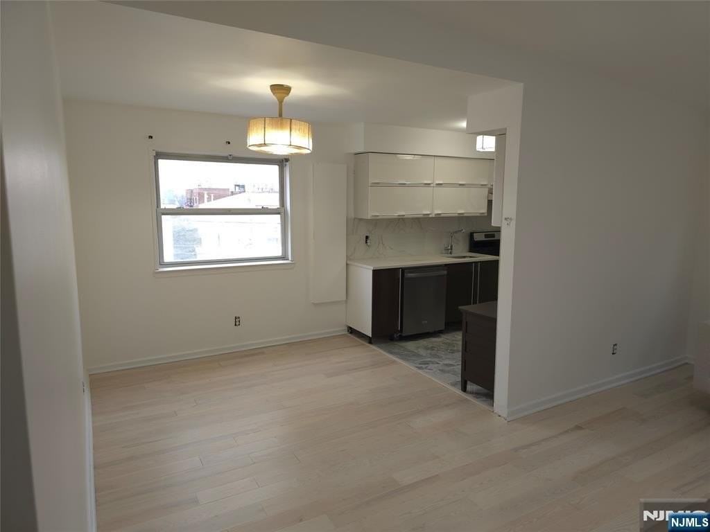 6715 Polk St #7