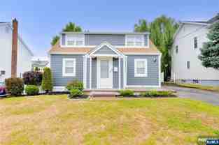 3-11 Lyons Ave - Photo 1 of 1