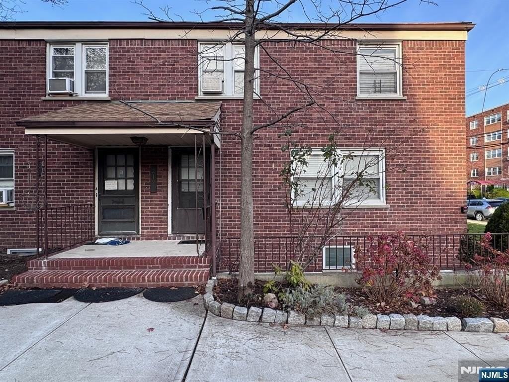 2197 Center Ave #197B