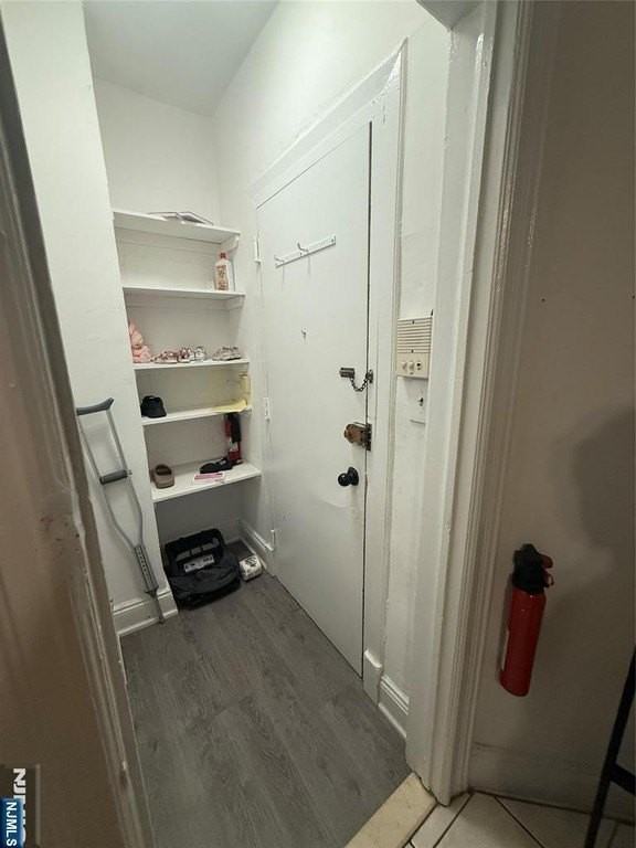 322 Anderson Ave - Photo 5 of 13