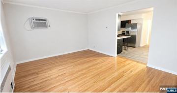 featured image of 424 Palisade Ave #1stFL