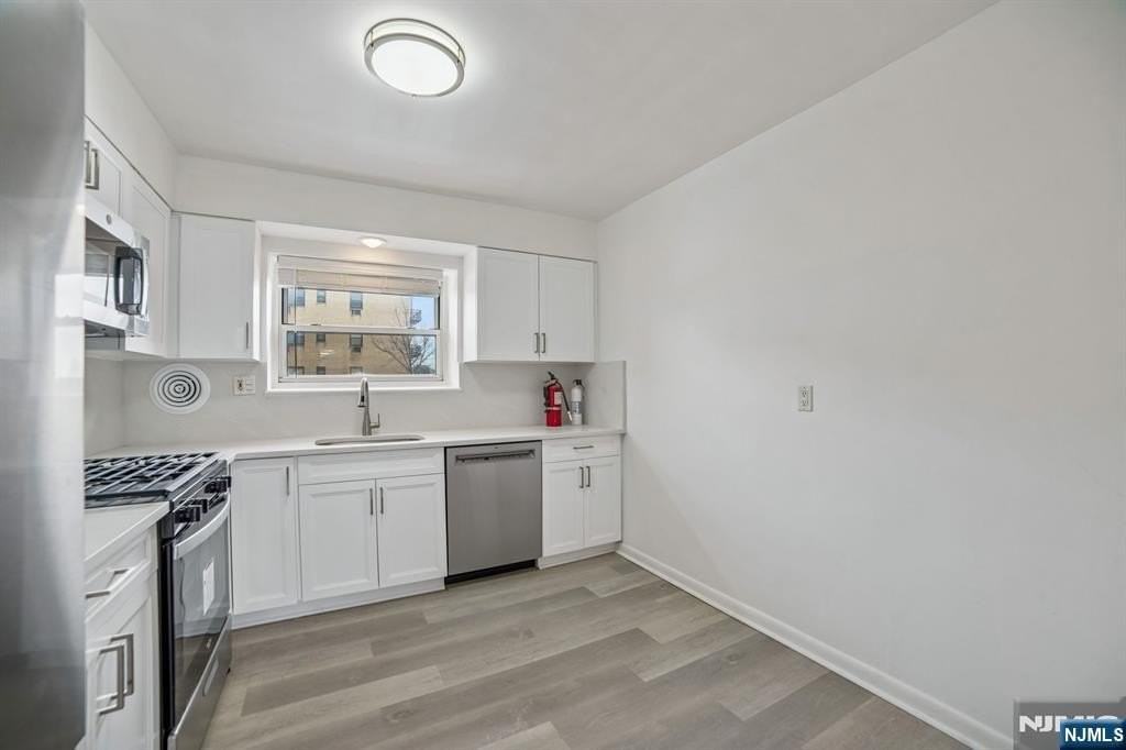 2430 8th St #5B - Photo 5 of 17