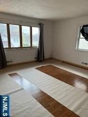 469 Westview Ave - Photo 3 of 15