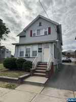 featured image of 289 Livingston Ave #1stFL