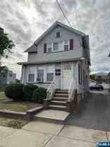 289 Livingston Ave #1stFL - Photo 1 of 1