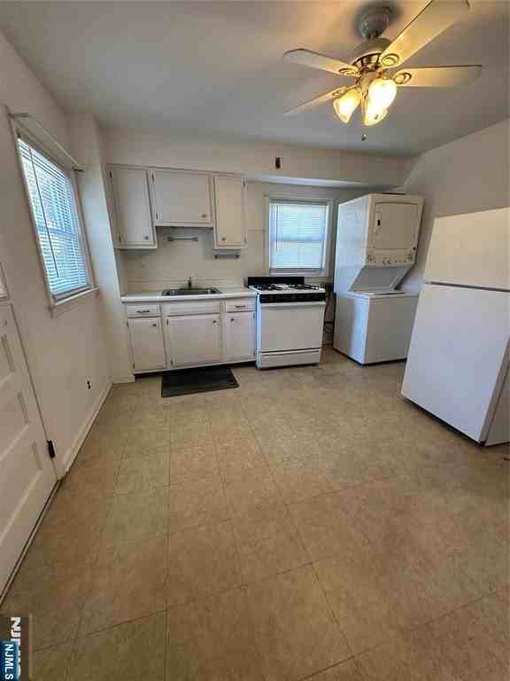 289 Livingston Ave #1stFL - Photo 2 of 23