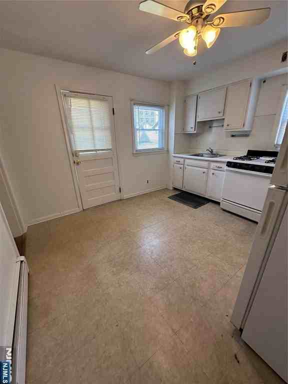 289 Livingston Ave #1stFL - Photo 4 of 23