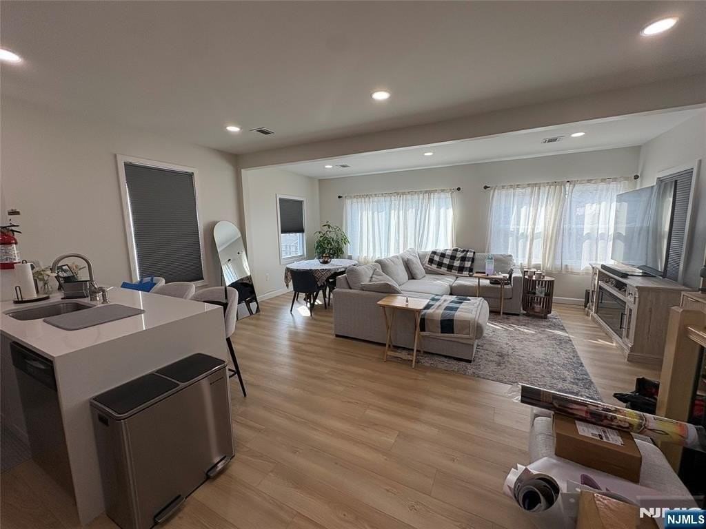 540 Elm St #2 - Photo 4 of 8