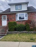 featured image of 366 Kingsland Ave #2