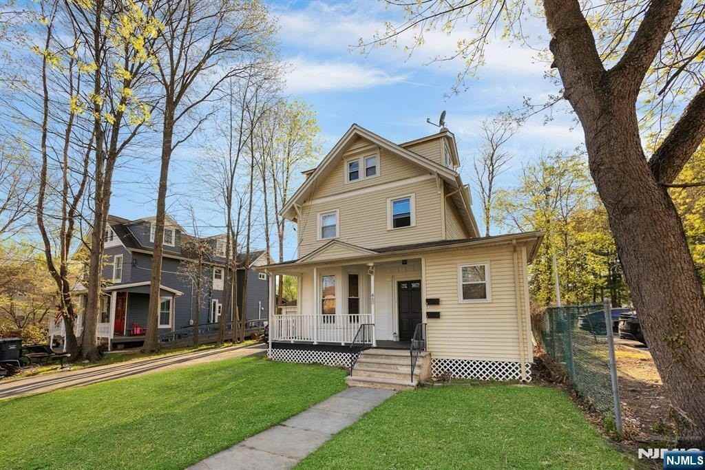 460 Orchard St #2 - Photo 4 of 22