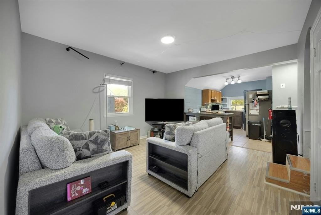 460 Orchard St #2 - Photo 6 of 22