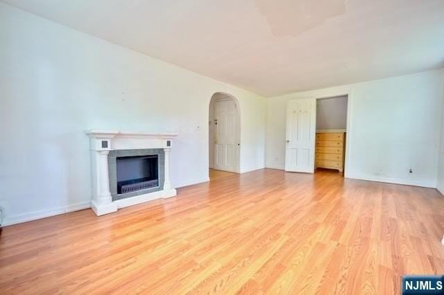 382 High Mountain Rd - Photo 3 of 10